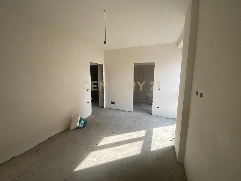 Shitet apartament 2+1+2 – Bulevardi i Ri, Orbital 3