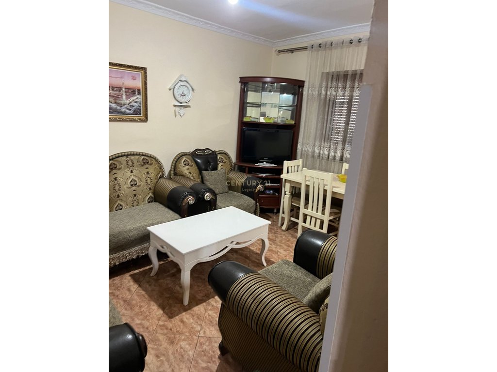 Apartament me Qera prane Rajonit Nr. 4