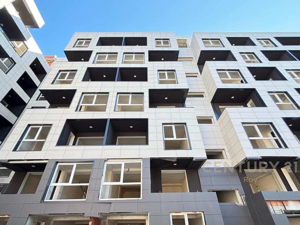 SHITET APARTAMENT 2+1 MONTEVIDEO RESIDENCE TE MALI ROBIT!