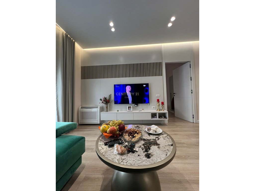Apartament Luksoz Gati për Banim vetëm pak hapa nga Vlora Marina & Lungomare