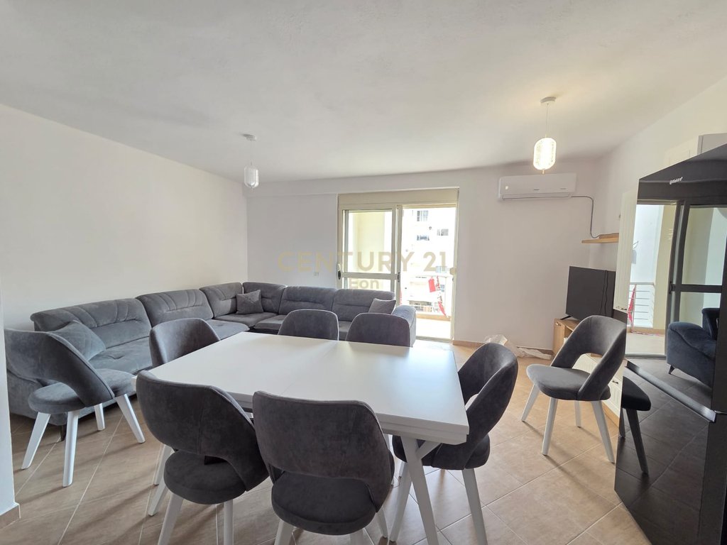 Apartament 2+1 Në Shitje në Plazh, Durrës vetem 50 prane Detit !!