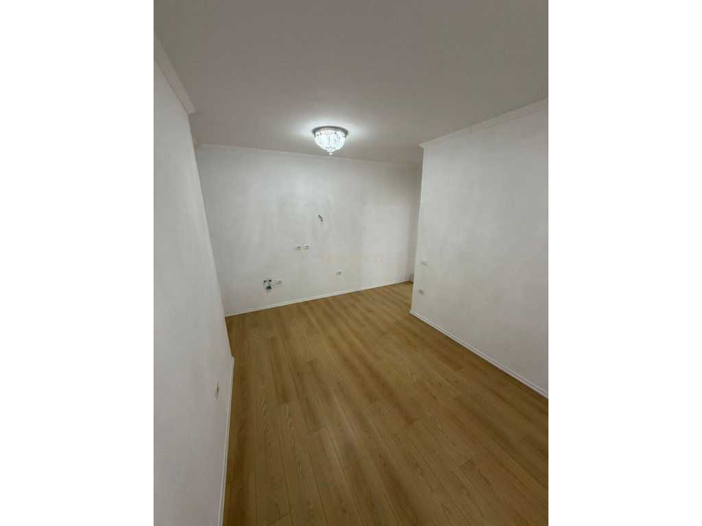 Apartament 2+1 për Shitje në Fresk!!