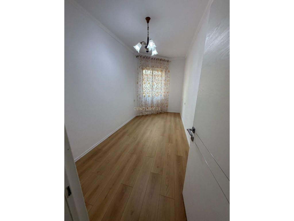 Apartament 2+1 për Shitje në Fresk!!
