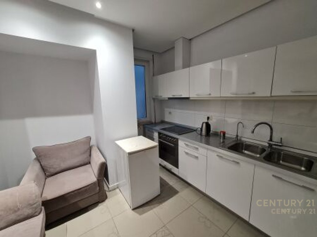 Dy Apartamente per Shitje tek Garda!