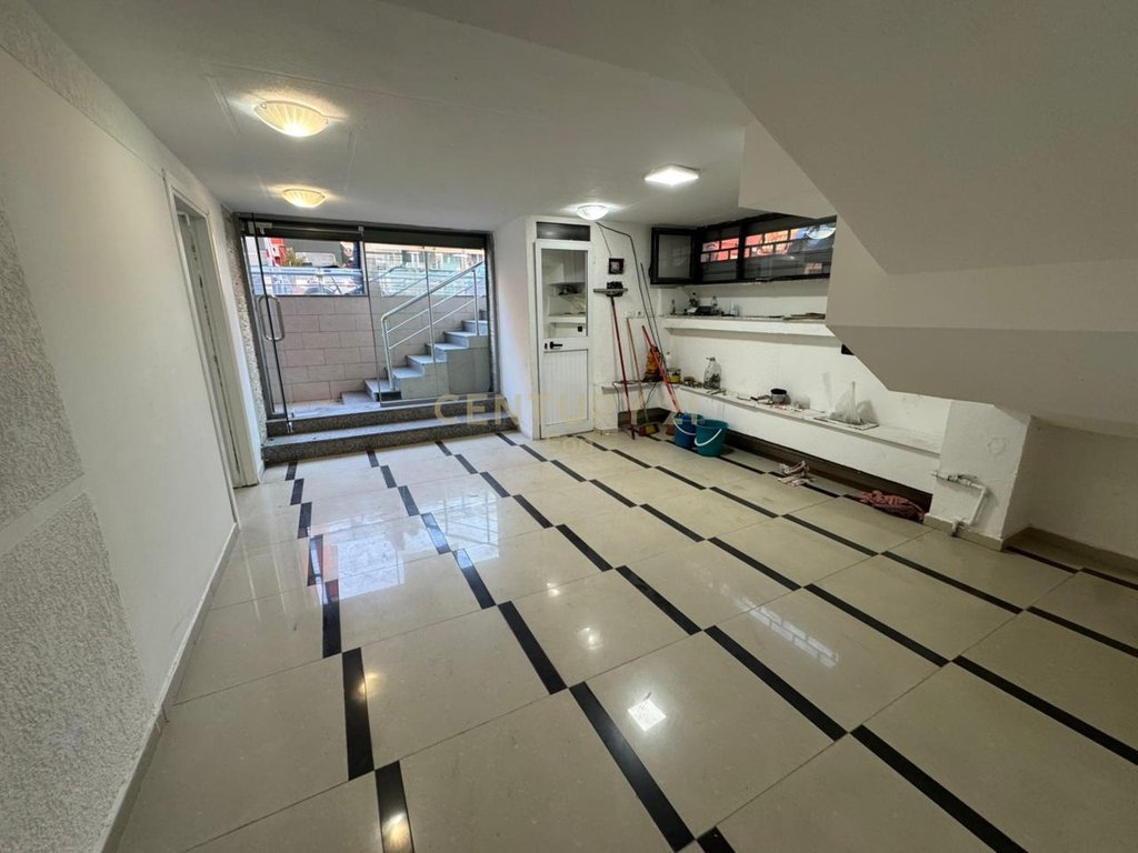 DyqanMe Qira prane UKD, Durrës - 600€  !