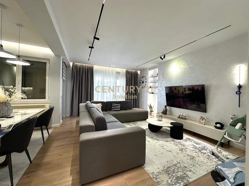 SHITET APARTAMENT 3+1+2  REZIDENCA KODRA E DIELLIT 1!