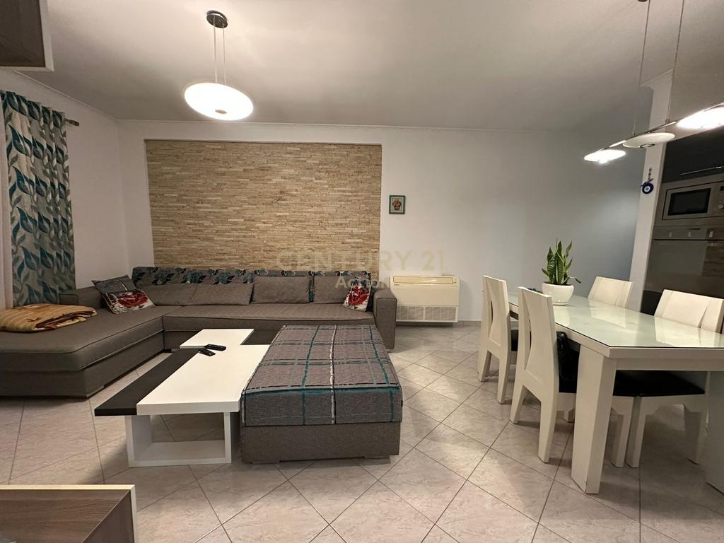 SHITET  APARTAMENT  2+1,NE FRESK!