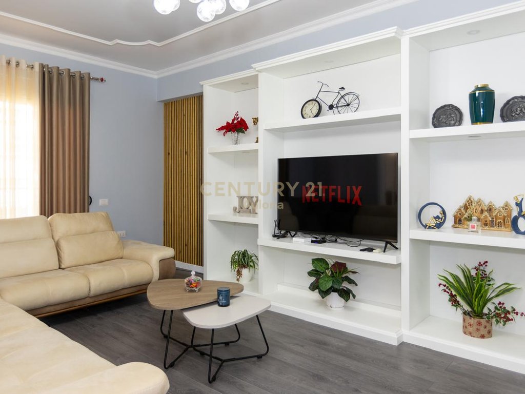 Apartament for rent 2+1+2 for short term rent Water,electricity,tv,and internet included in the price