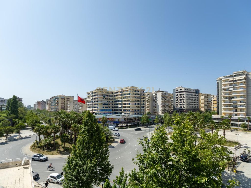 Apartament for rent 2+1+2 for short term rent Water,electricity,tv,and internet included in the price
