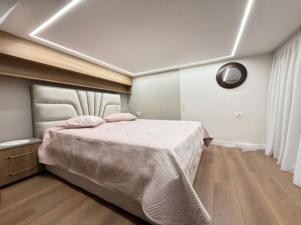 Loft me Qira në Plazh, Pranë Hotel Antalya !