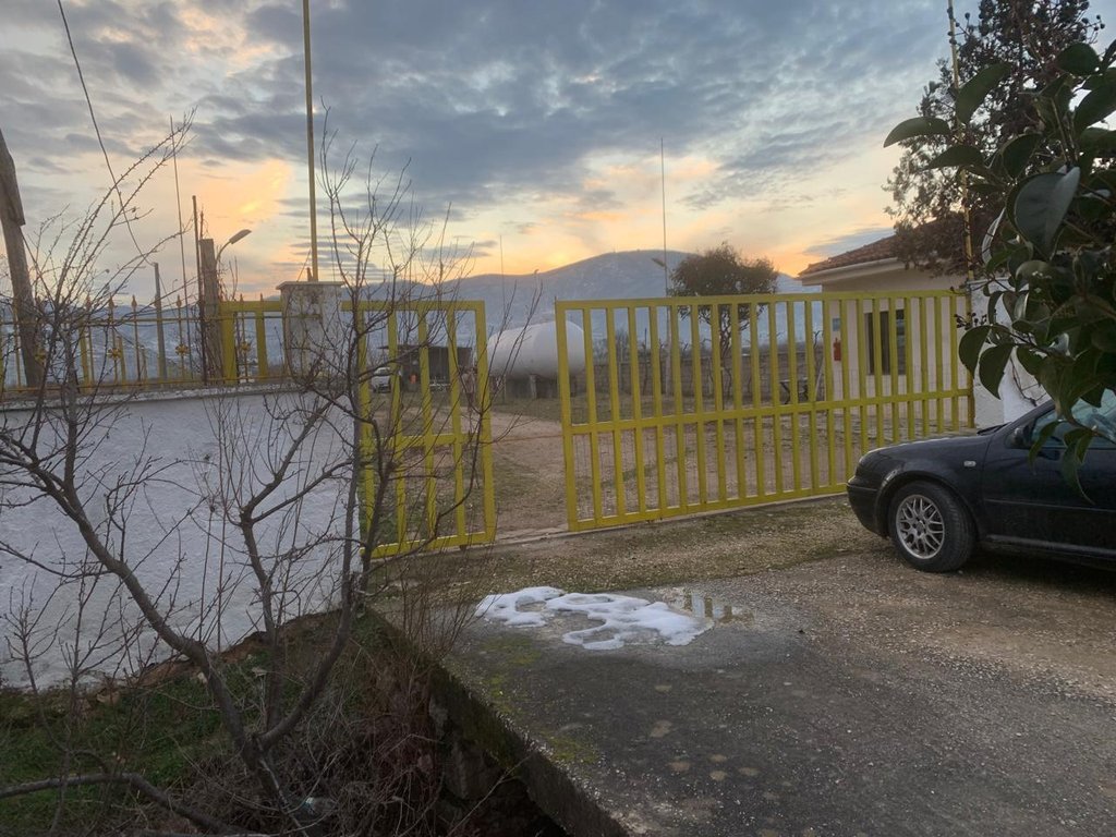 TRUALL ME SIPËRFAQE 1617 M² NË ZAGORÇAN, POGRADEC – MUNDËSI IDEALE INVESTIMI PËR BIZNES GAZI !!!