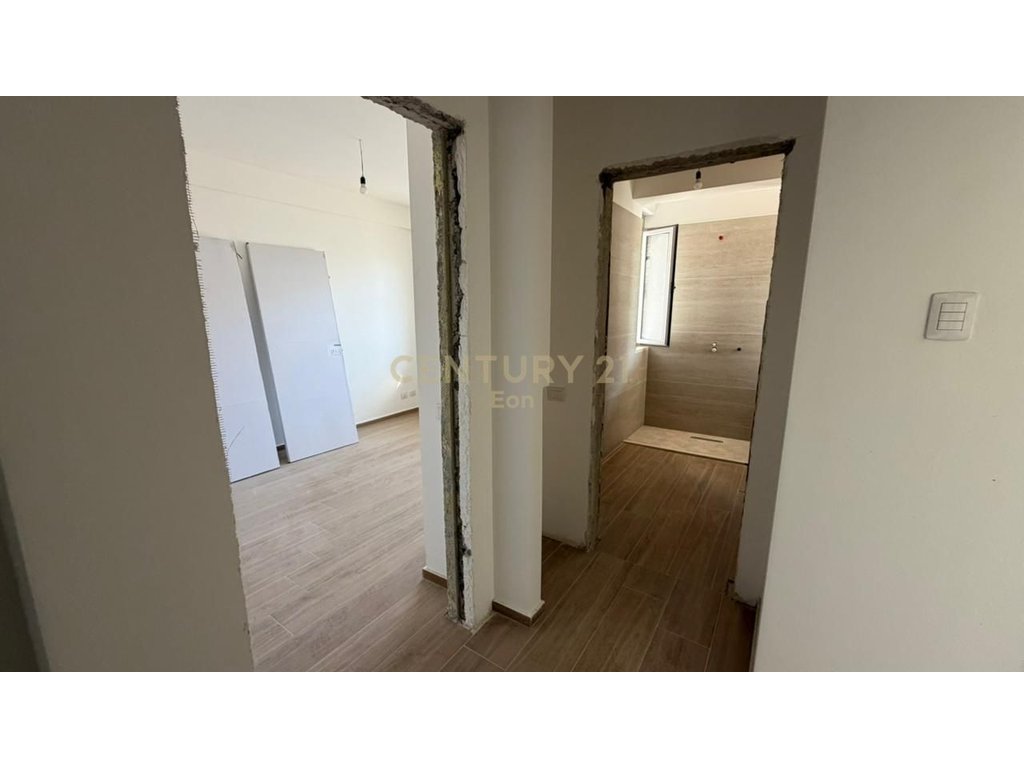 APARTAMENT 1+1 PER SHITJE NE GOLEM !