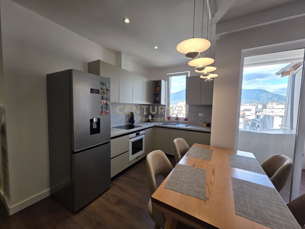 Apartament 2+1+2 Me Qira në Rrugën Mine Peza, Tiranë -  | 90 m²
 (i gatshëm për AirBnB)