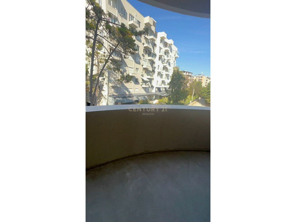 Apartament me lokacion fantastik dhe pamje deti 1+1+ballkon Për Shitje në Golem, Durrës - 126,790| 81.8m²