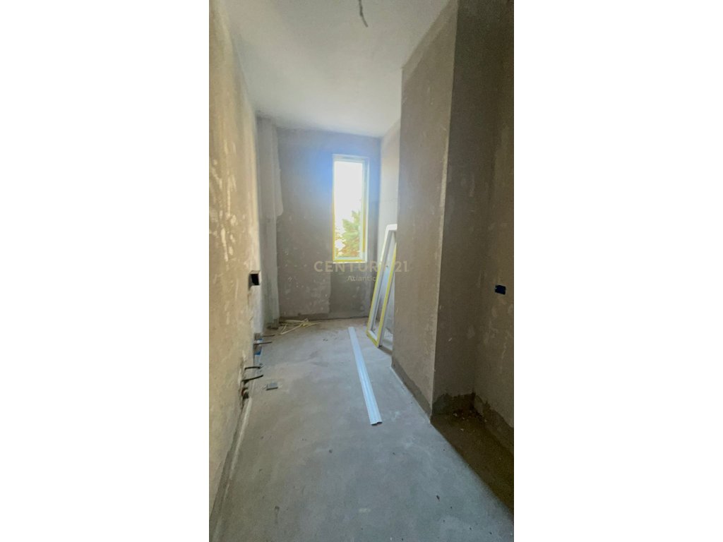 Apartament me lokacion fantastik dhe pamje deti 1+1+ballkon Për Shitje në Golem, Durrës - 126,790| 81.8m²