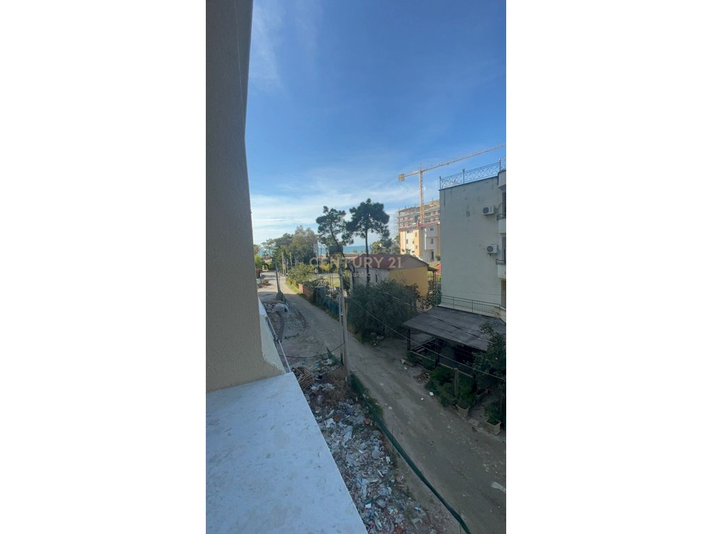 Apartament me lokacion fantastik dhe pamje deti 1+1+ballkon Për Shitje në Golem, Durrës -127,050| 77.2 m²