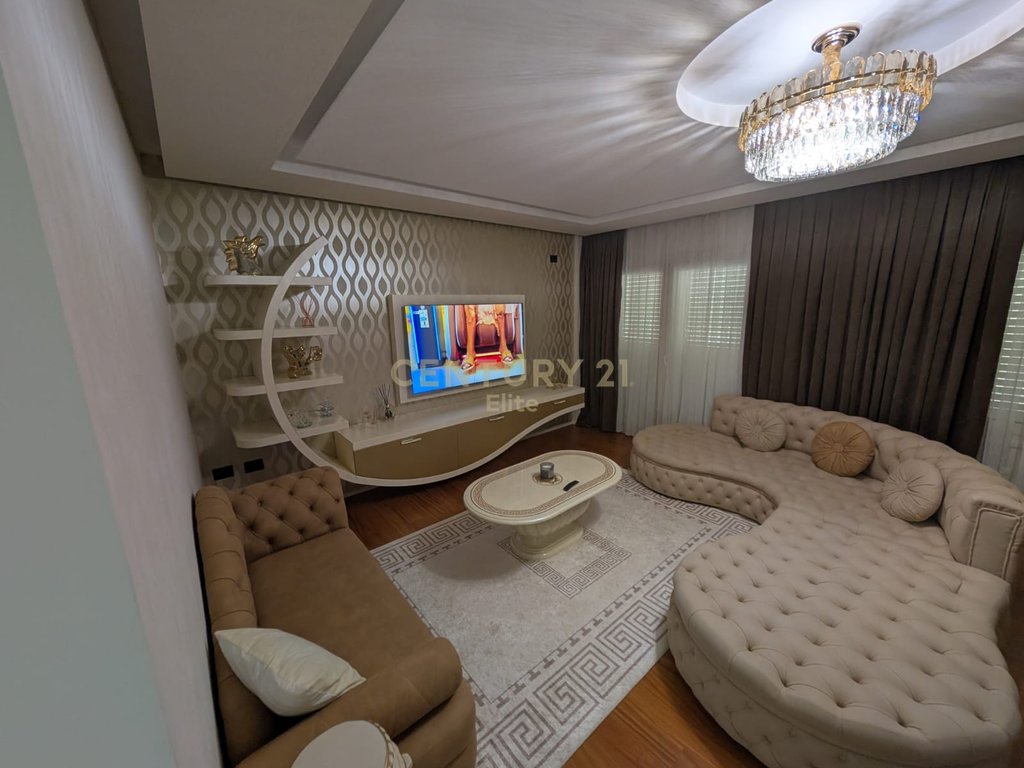 SHITET APARTAMENT 2+1+2 TEK KOPSHTI ZOOLOGJIK