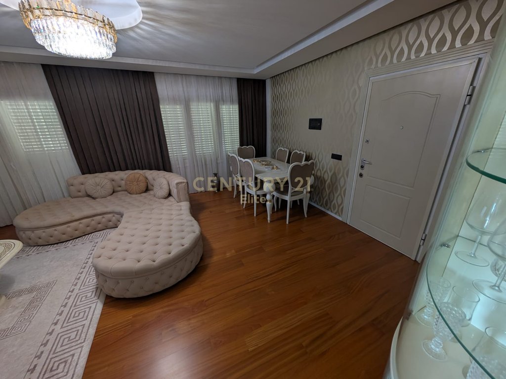 SHITET APARTAMENT 2+1+2 TEK KOPSHTI ZOOLOGJIK