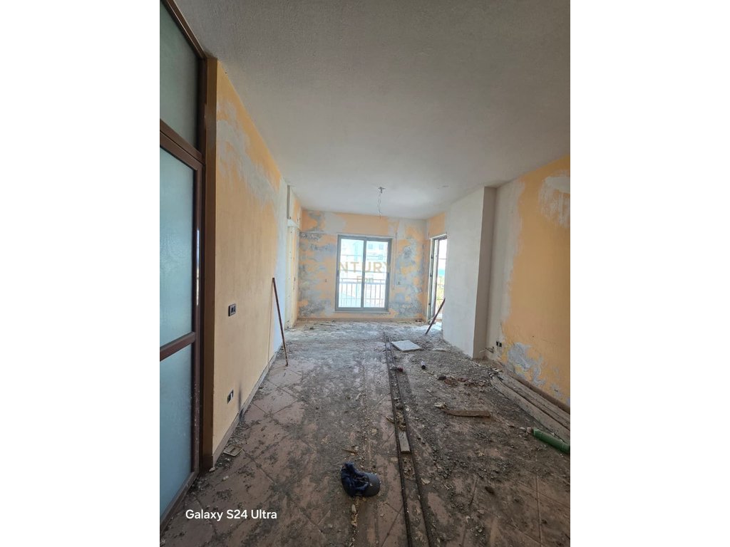 SHITET APARTAMENT 1+1 VIJE E PARE ME DETIN, PLAZH, DURRES !