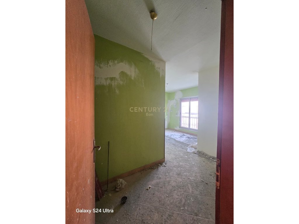 SHITET APARTAMENT 1+1 VIJE E PARE ME DETIN, PLAZH, DURRES !