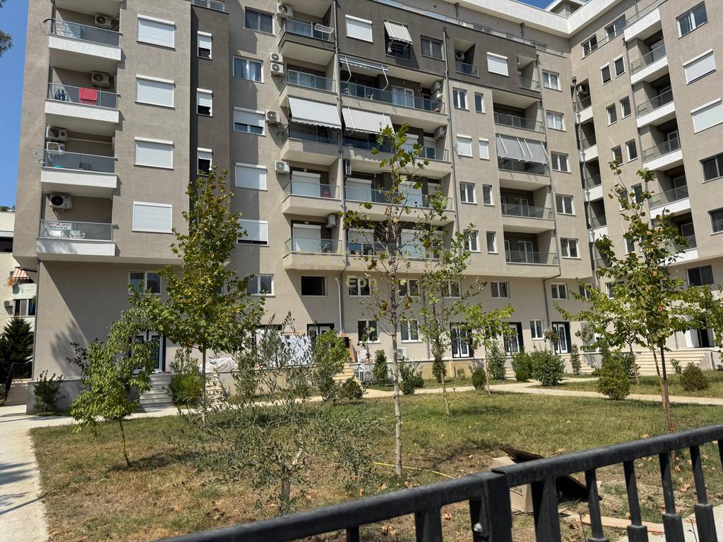SHITET APARTAMENT 2+1 NE GOLEM, DURRES - PALLAT I 2025 !