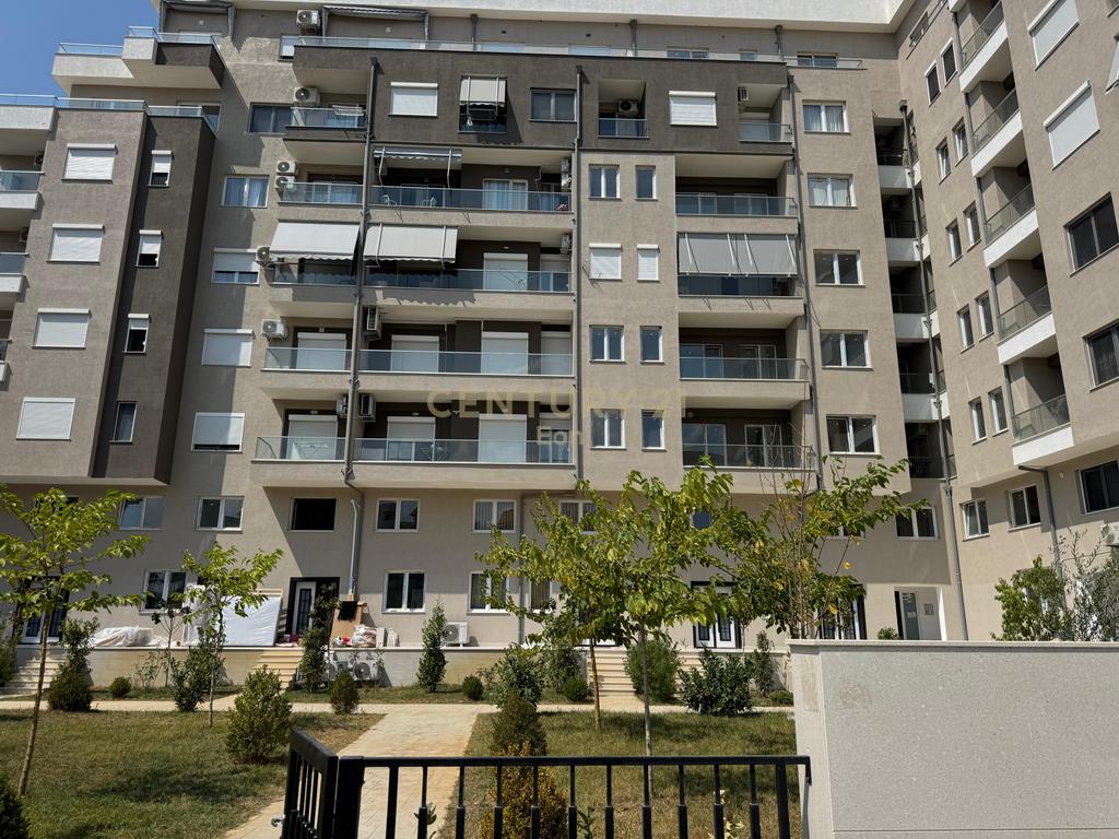 SHITET APARTAMENT 2+1 NE GOLEM, DURRES - PALLAT I 2025 !