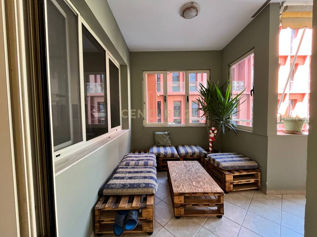 BLLOK – SHITET APARTAMENT 2+1+2 ME 100 m² VERANDË