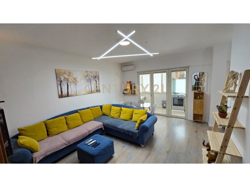 Apartament 3+1 me Garazh për Qira – Liqeni i Thatë, Tiranë