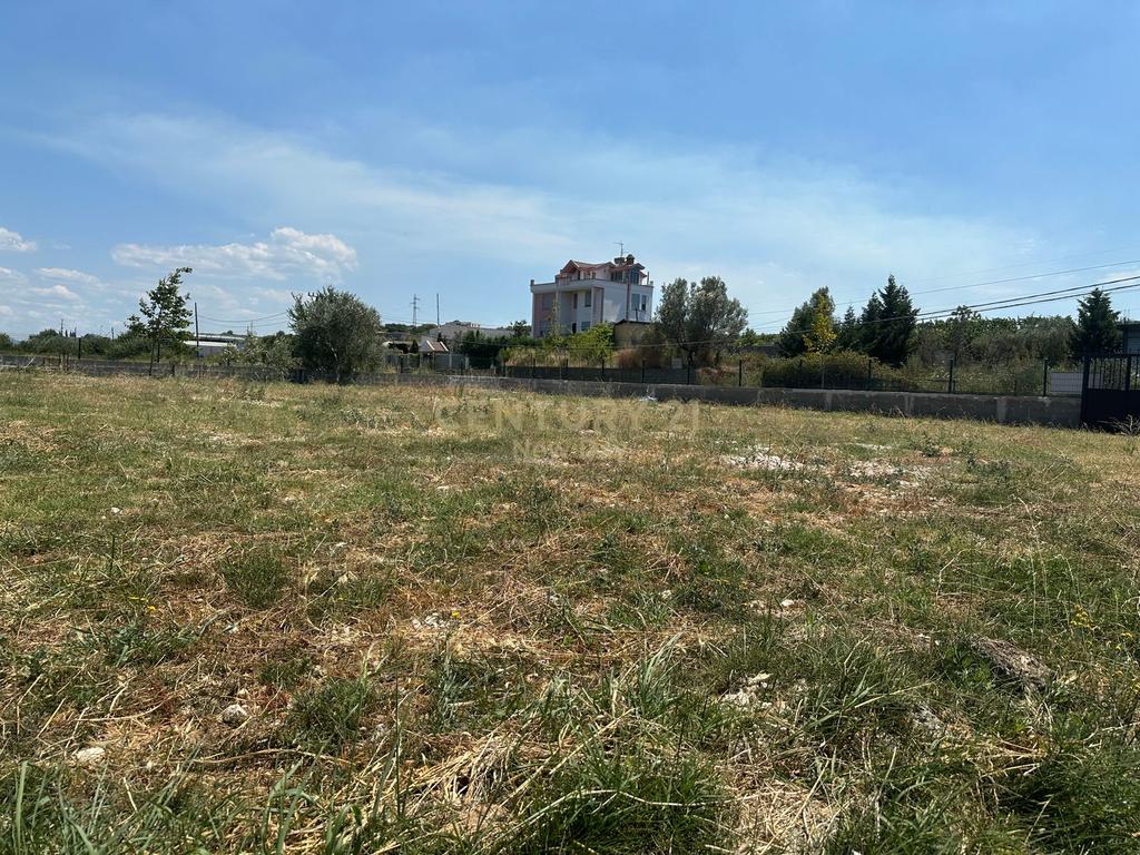 Tokë Shitje prane Vinea Resort  Durrës,  270000€ | 4648 m²