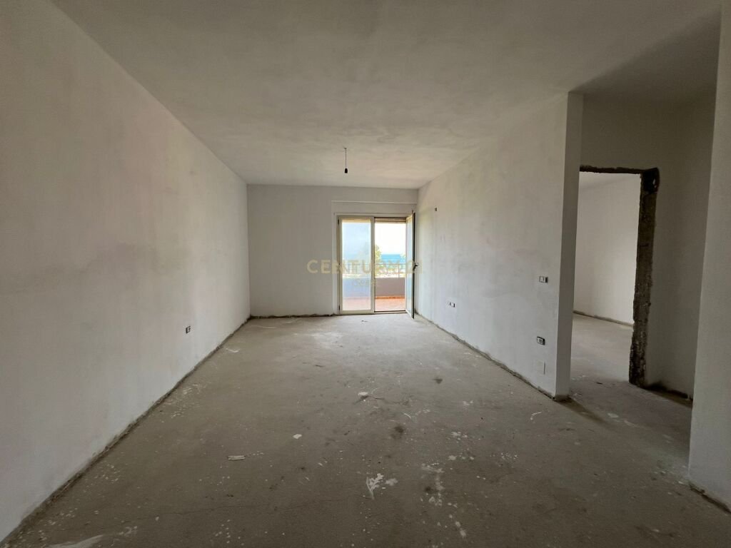 SHESIM APARTAMENT 1+1 ME PAMJE NGA DETI NË LUNGOMARE, VLORË!!