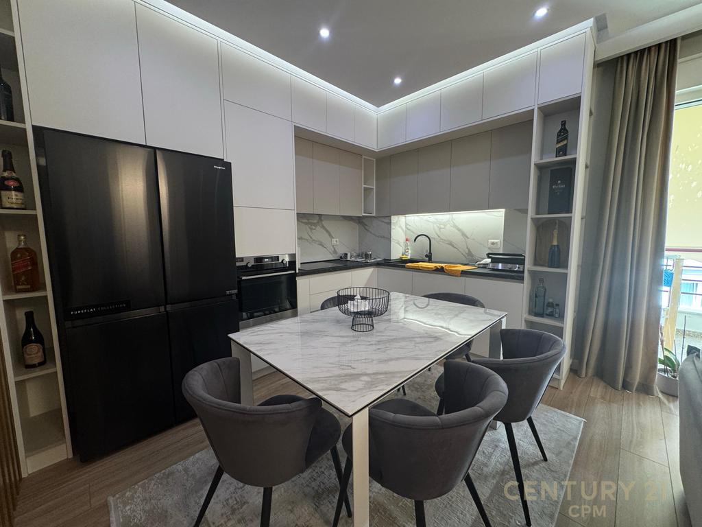 Super Apartament 3+1+2 ne shitje tek Liqeni i Thate, Kompleksi FZ!