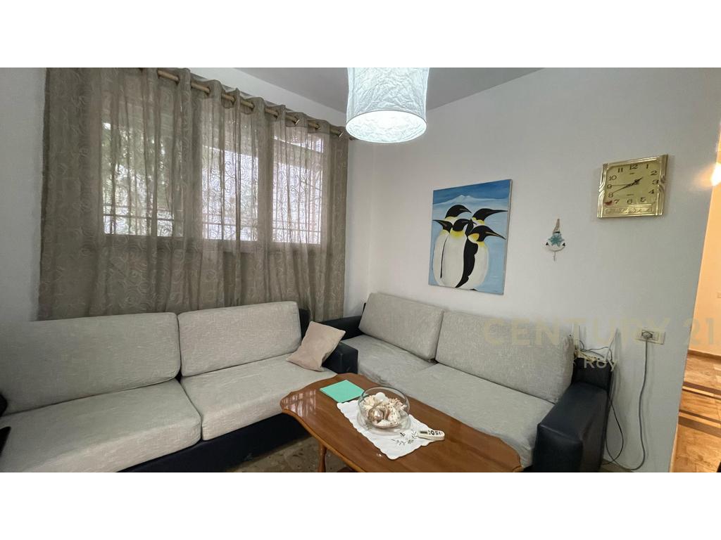 JEPET ME QIRA APARTAMENT 2+1 ME VERANDE,NE GOLEM!
