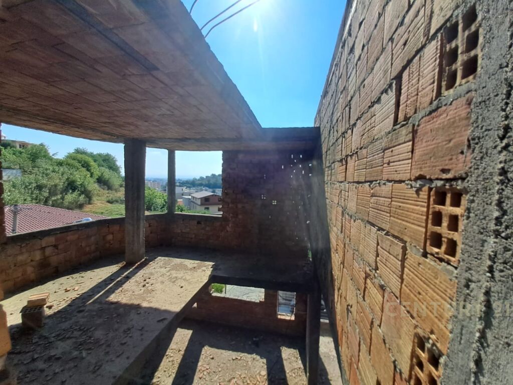 Ndërtesë 4 kateshe Për Shitje në Lagjen 10, Durrës - 335,000€ | 274 m²