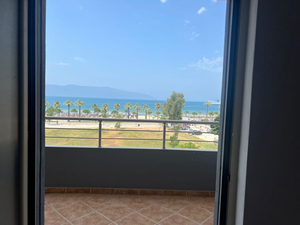 SHESIM APARATAMENT 2+1 NE LUNGOMARE,VLORE!!