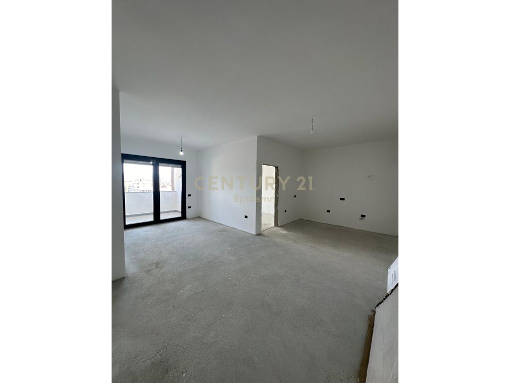 Apartament 2+1 në Shitje në Kavajë !!