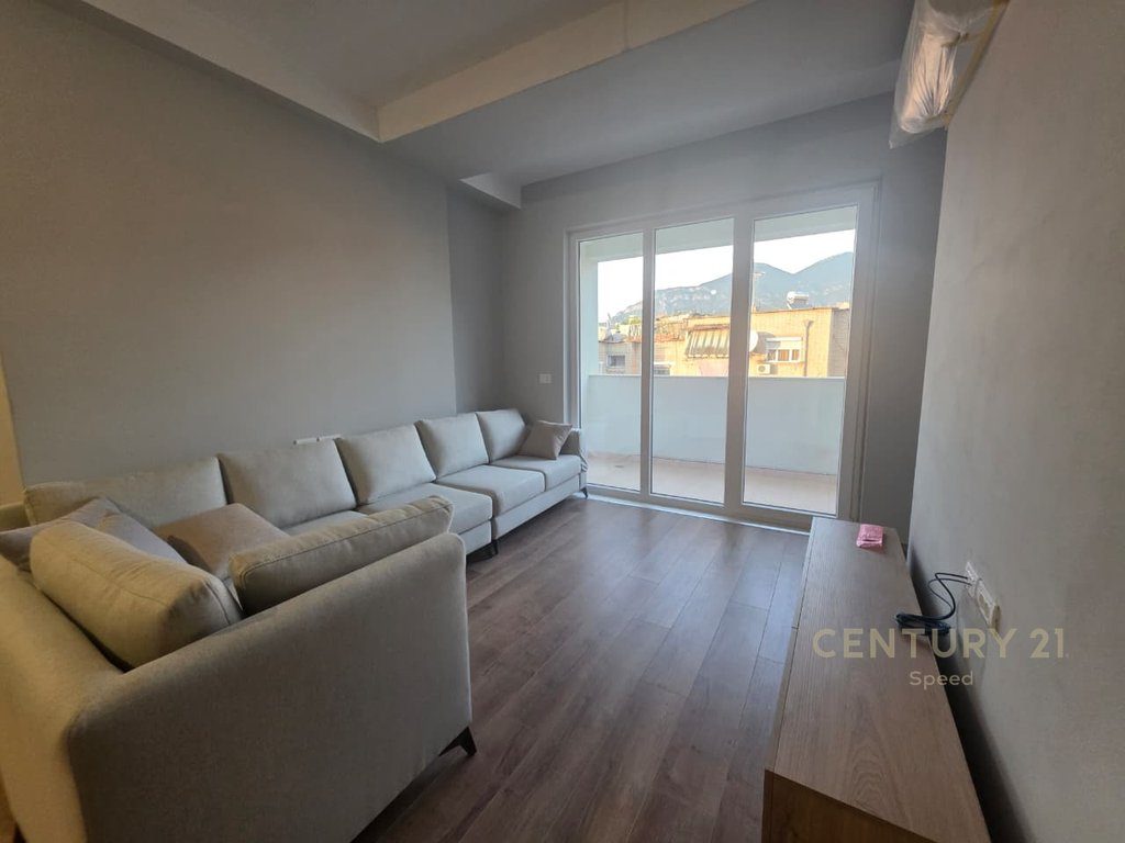APARTAMENT 2+1 ME QIRA – SHKOLLA E BASHKUAR