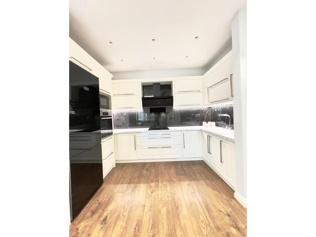 Kopshti Botanik, Apartament 2+1 per qira