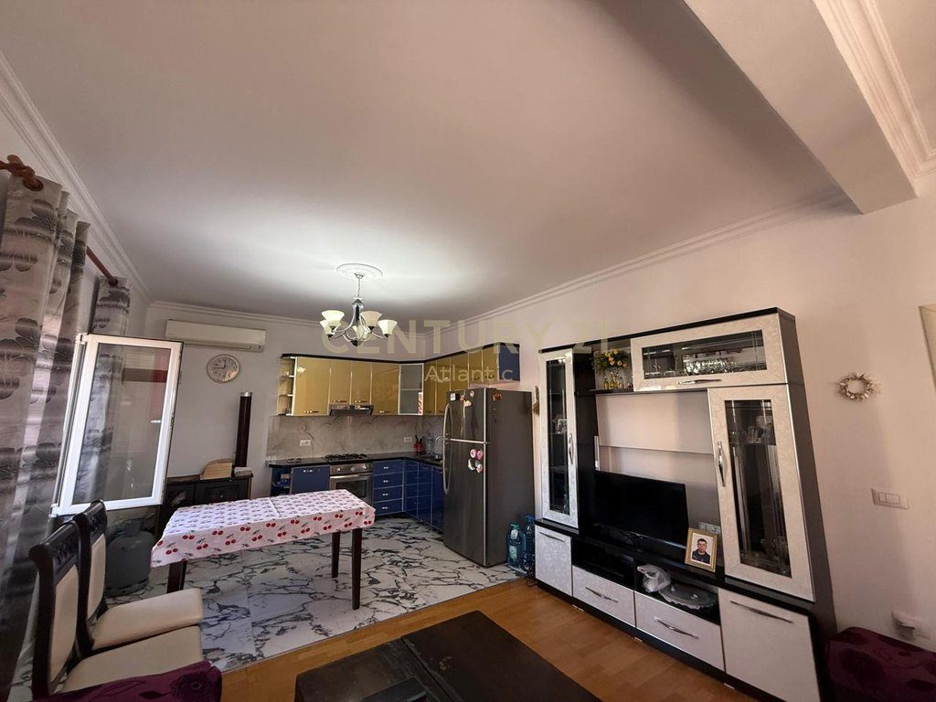 Shtëpi 1+1 Me Qira në Plepa, Durrës - 350€ | 300 m²