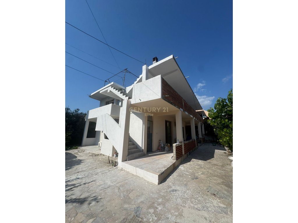 Qira, Vile, Prane Palleteve Cabej, Misto Mame, Tiranë - 1500 € | 500 m²