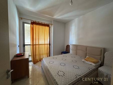 Qira, Vile, Prane Palleteve Cabej, Misto Mame, Tiranë - 1500 € | 500 m²