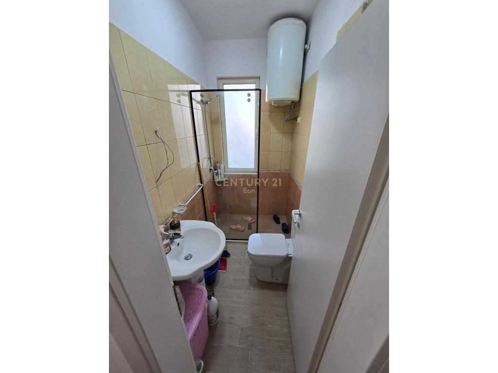 SHITET APARTAMENT 1+1 NE MALIN E ROBIT !