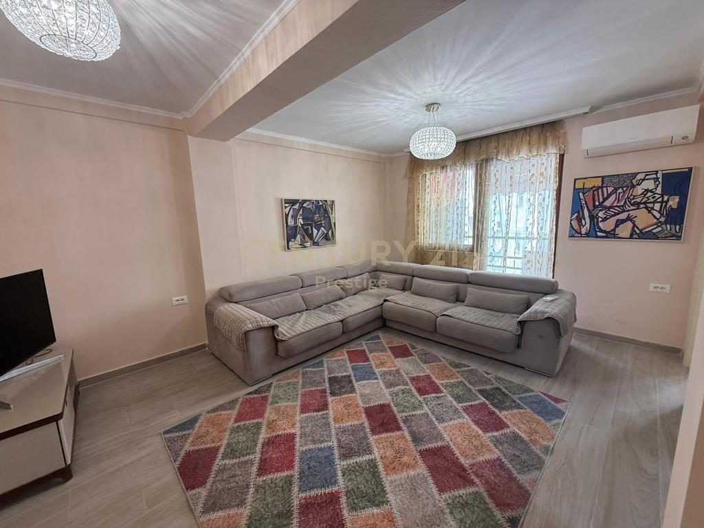 APARTAMENT 1+1 NE SHITJE "BULEVARDI ZOGU PARE", TIRANE!