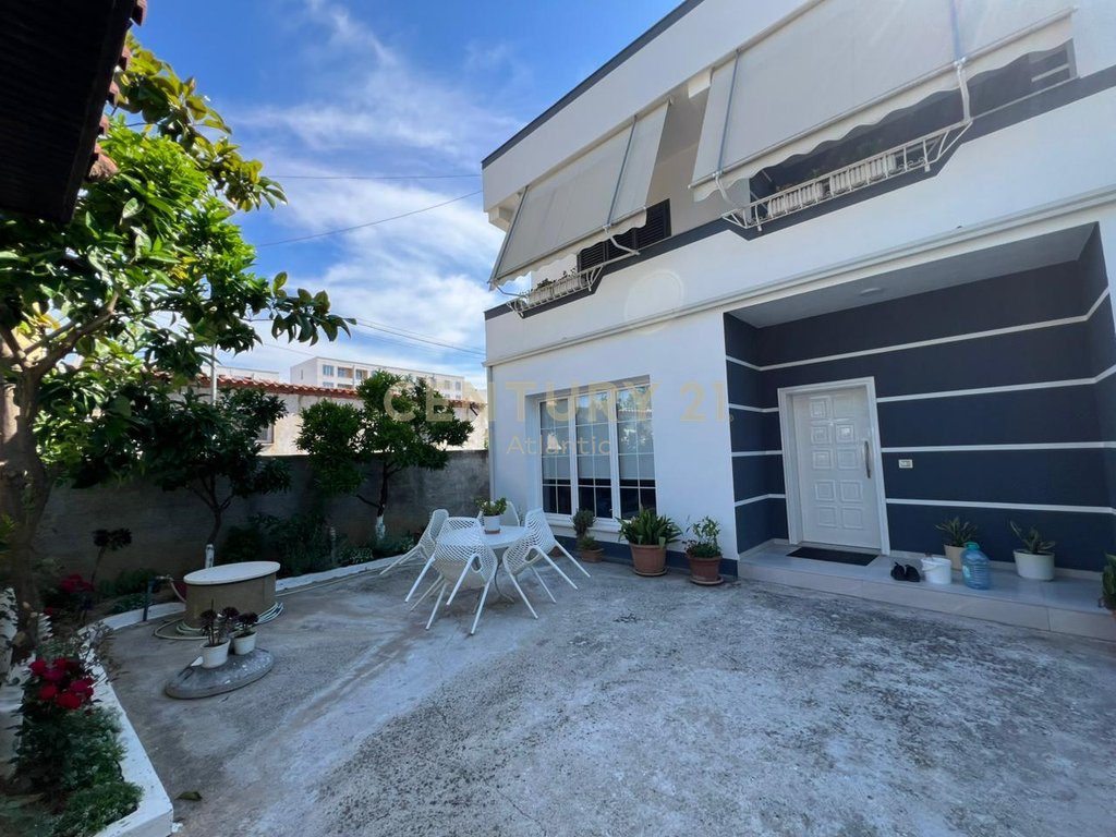 SHITET SHTEPI PRIVATE 2 KATESHE PRANE QENDRES NE SHIJAK DURRES !