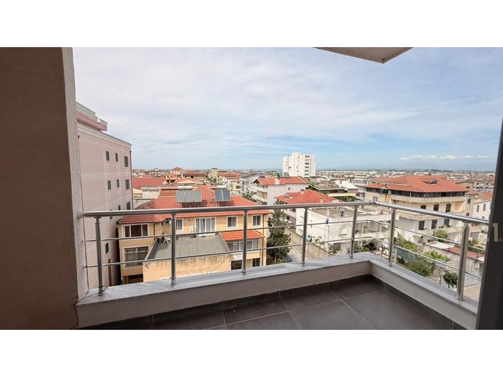 Apartament 2+1 Me Qira në Stadiumi, Durrës - 400€ | 68 m²