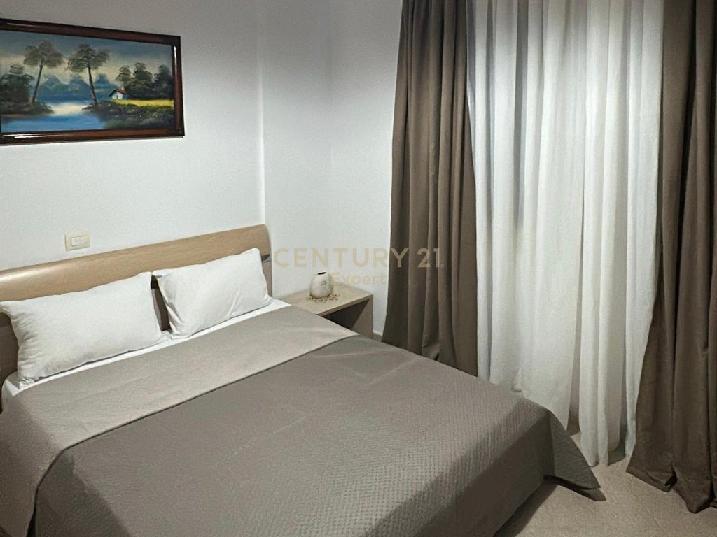 APARTAMENT 2+1 PER QIRA NE LUNGOMARE