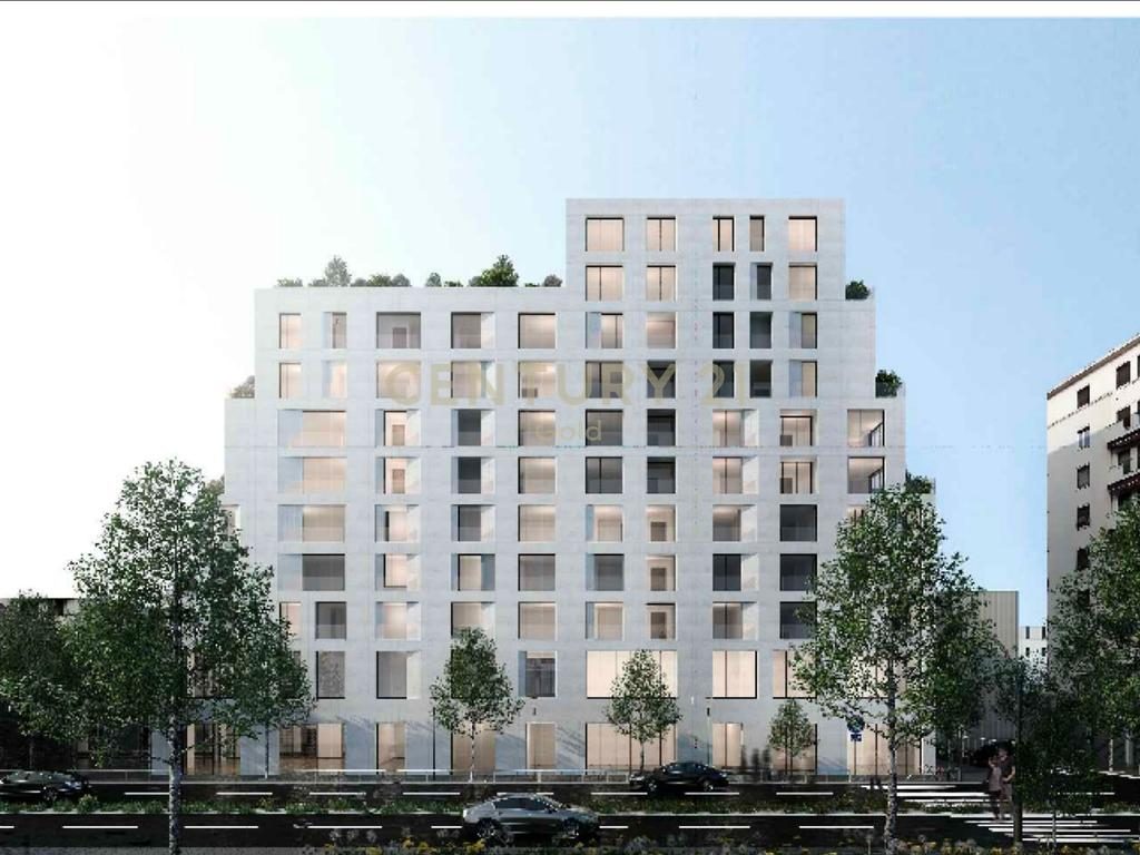 Shitet Apartament me verande prane Diplomatit