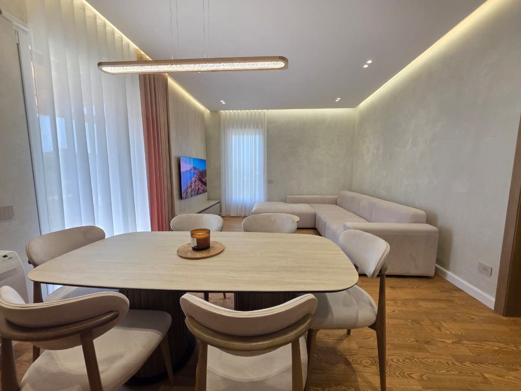 Jepet me qera një apartament ekskluziv 3+1+3 në Residencen Secret Garden !!