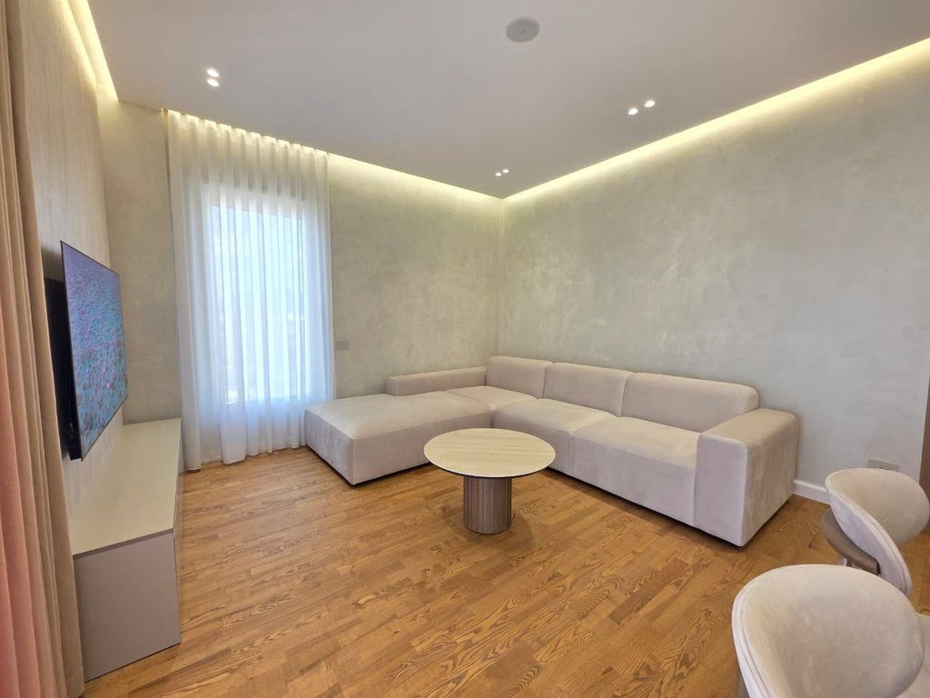 Jepet me qera një apartament ekskluziv 3+1+3 në Residencen Secret Garden !!