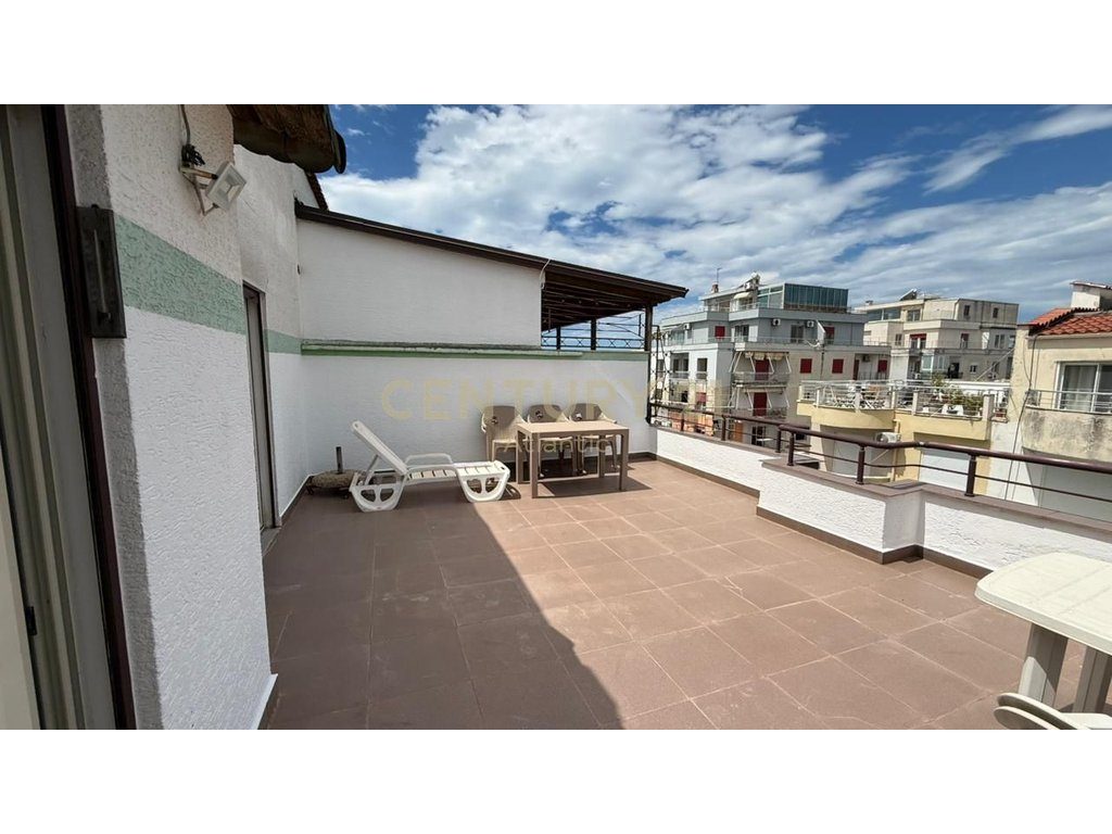 Apartament 1+1 Pamje Deti Për Shitje + 49m2 Verande Iliria Durres