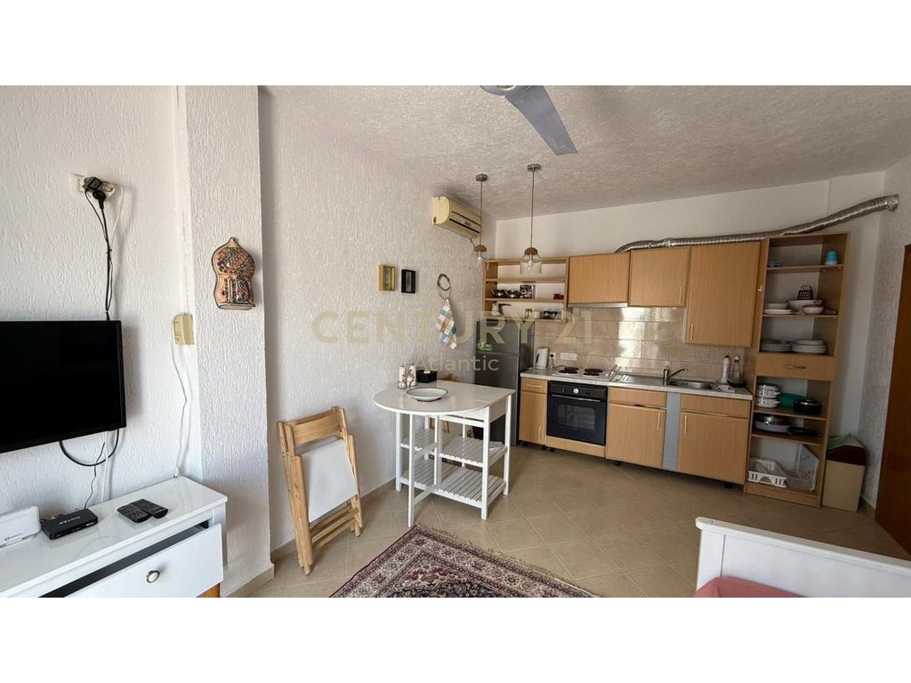 Apartament 1+1 Pamje Deti Për Shitje + 49m2 Verande Iliria Durres